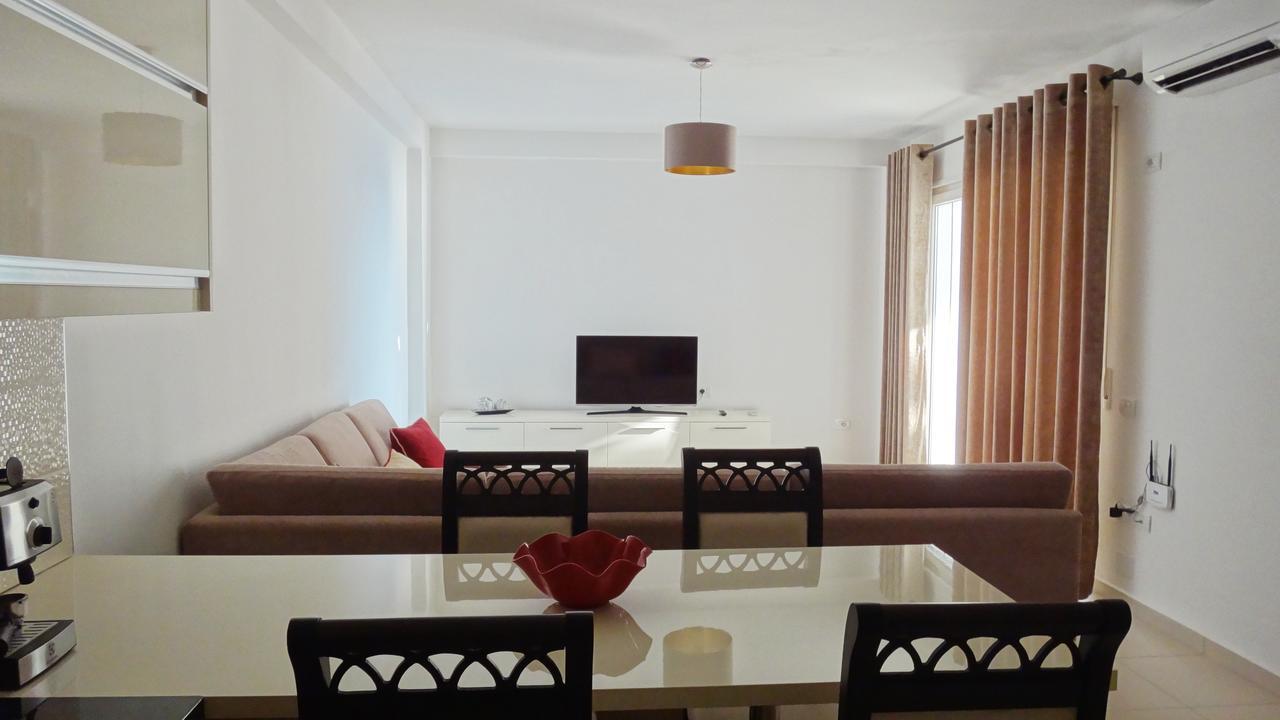 Apartments In White Residence Sarandë 外观 照片